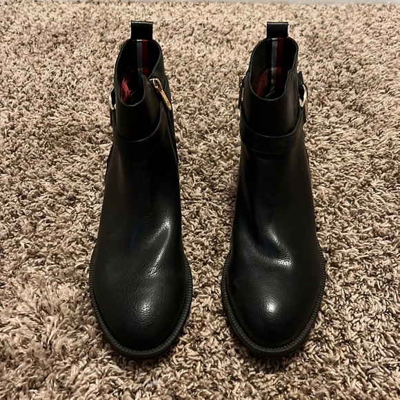 Tommy Hilfiger Black Booties NWOT - Picture 2 of 7